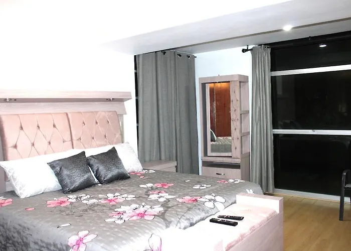Apartamento 3 Recamaras, 4 Camas, 2 Baños, Estacionamiento México DF