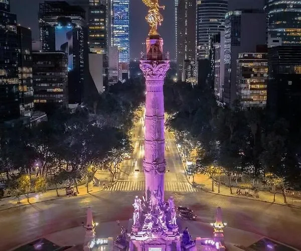 3 Recamaras, 4 Camas, 2 Baños, Estacionamiento Apartamento México DF